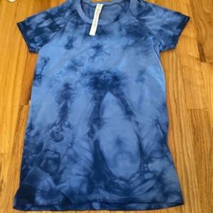 blue tie dye Lululemon swiftly tech size 6 sold out